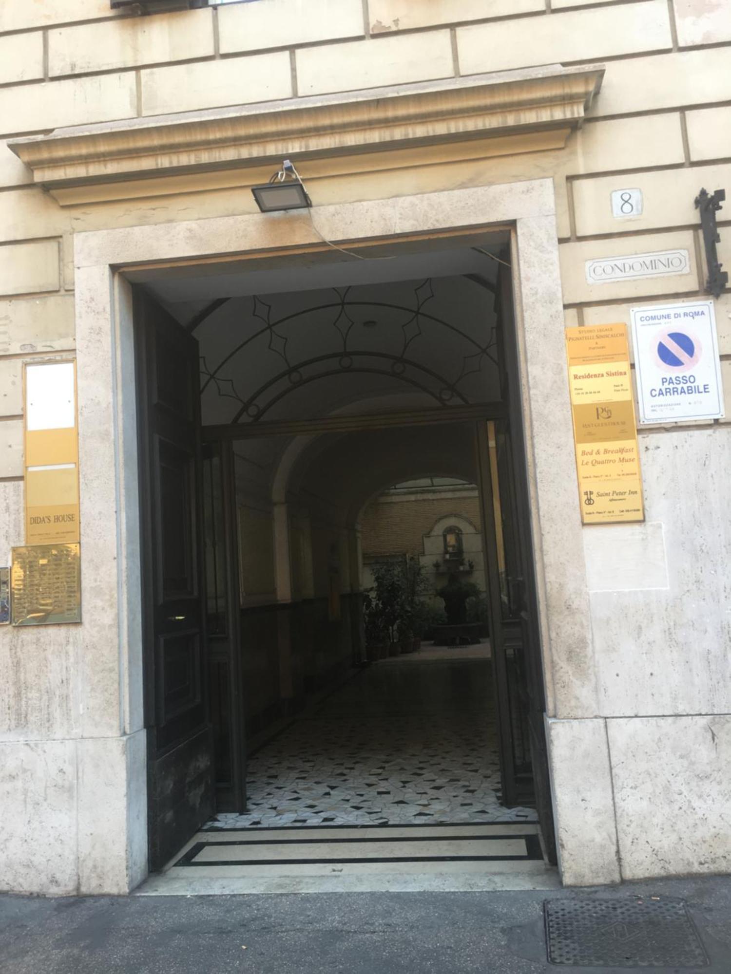 8 Home, Rome